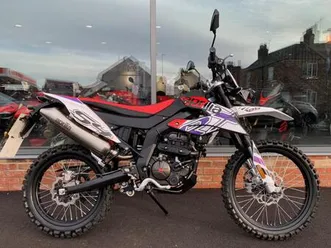 aprilia rx 125 - one owner - 602 miles - 2 year warranty