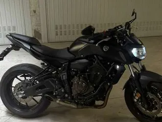yamaha mt-07 akrapovic