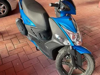 kymco-agility-16-125-ccm-motorroller-roller