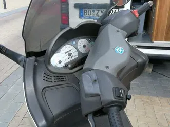 motorroller piaggio. x8. 125