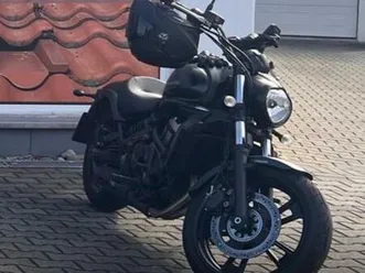 kawasaki vulcan s - schwarzes cruiser motorrad