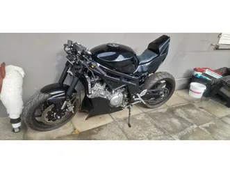 hyosung comet 650 / projekt/ rennstrecke / export
