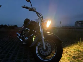 suzuki intruder c 800