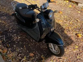 nova-motor-retro-star-elektro-roller-49ccm