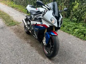 bmw s1000rr k46 11.350km 2 vorbesitzer winterpreis