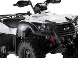 quad tgb 4x4 avec lame à neige top case