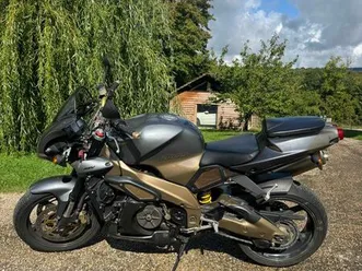 aprilia rsv 1000 tuono v2 1000r