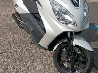 scooter satelis peugeot
