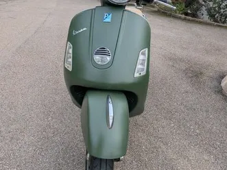 vespa gts 250