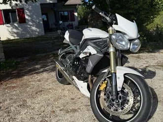 triumph street triple 675