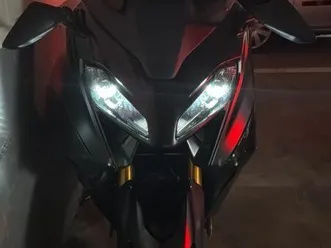 tmax 560 tech max 2023 akrapoviv vario