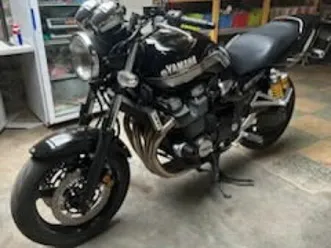yamaha 1300 xjr