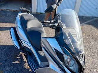 vend scooter marque kymco