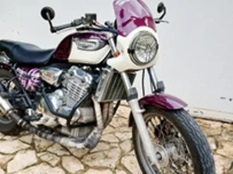 triumph adventurer - 1998