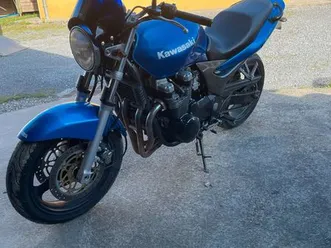 kawasaki 750 cc zr7 année 2003