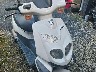 scooter tkr