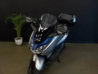 honda forza 125 + top case – 2020 – moteur neuf