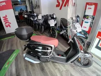 velocifero tennis 125 € 2.850,00 tutto incluso