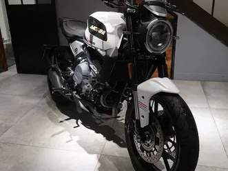 moto morini seiemmezzo 650 street faible kilometrage