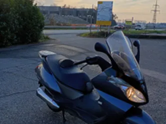 aprilia atlantic 250