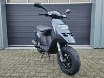 piaggio tph 2t 50cc brom bj 2005 carbon/zwart 10487km — scooters | piaggio — marktplaats