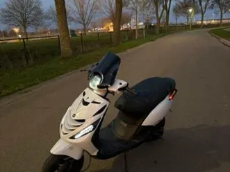 zip-50cc-2t-brom-scooters-piaggio-marktplaats
