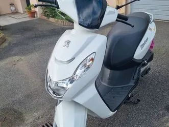scooter kisbee blanc état neuf