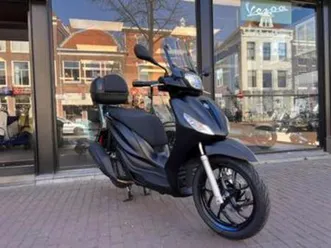piaggio scooter 200 medley s euro5+ 2025 4 jaar fabrieksgara — motoren | piaggio — marktplaats