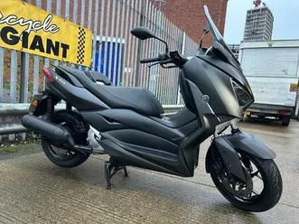 yamaha-xmax-125-abs-cvt-v-belt-euro-4-125-cc