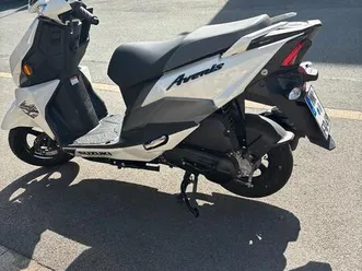 suzuki avenis roller 125