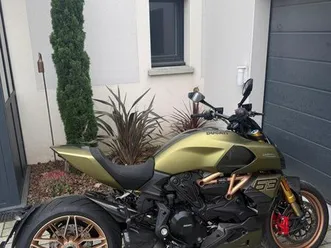 ducati diavel lamborghini 2021