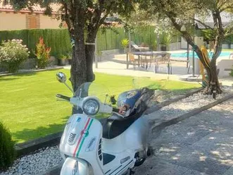 vespa - gts 300 abs ie
