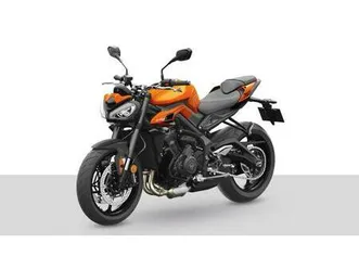vendo triumph street triple 765 r (2023 - 25) usata a livorno (codice 9898506) - moto.it