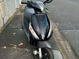vend scooter zip piaggio