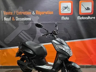 scooter peugeot streetzone