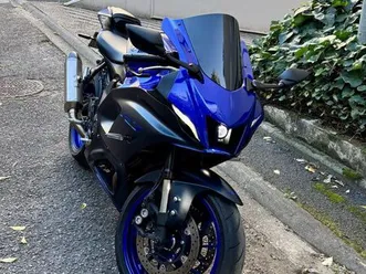 yamaha r7 – 2023 – 12 500 km – équipements – excellent état