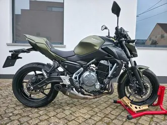 ② kawasaki z650 - 4000km - akrapovic uitlaat - a2 mogelijk!