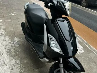 ② classe piaggio fly 50