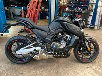 motobi dl 400 naked - tageszulassung dez 2024, neuwertig