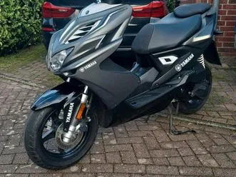 yamaha aerox r 4 top