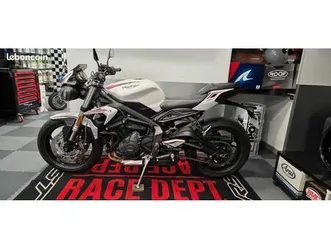 triumph street triple 660 a2