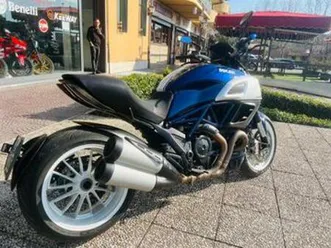 ducati diavel passaggio e tagliando incluso