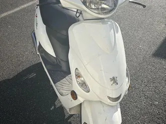 scooter peugeot v-clic