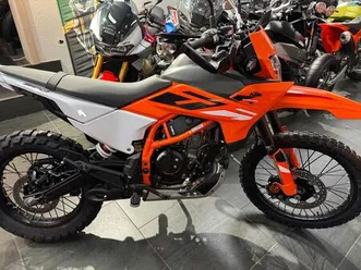 ktm 390 enduro r 2025 inkl. quickshifter+