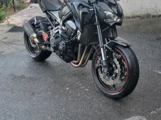 z900