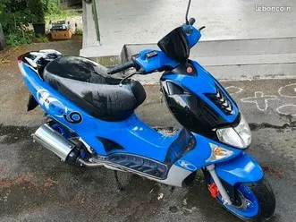,kymco super 9/0klm livraison possible