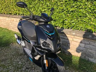 scooter peugeot speedfight 4