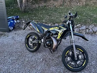 sherco 50 cc noir et jaune
