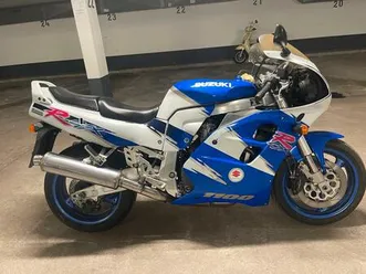 suzuki gsxr 1100 w