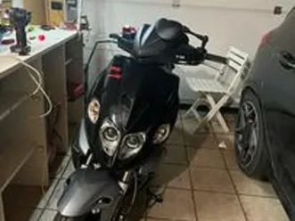 malaguti phantom f12r 50 (70)